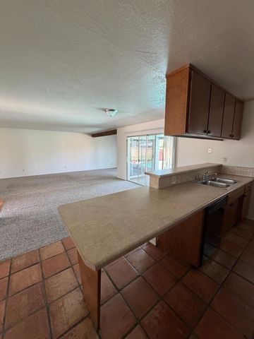 1960 E Cairo Drive, Tempe, AZ 85282