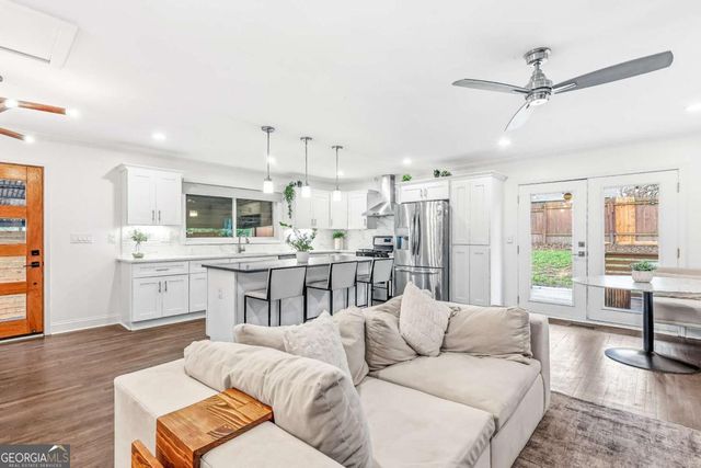 2002 Kenwood Place SE, Smyrna, GA 30082