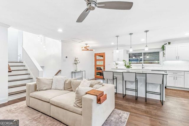 2002 Kenwood Place SE, Smyrna, GA 30082