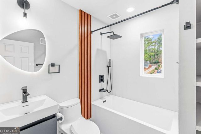 2002 Kenwood Place SE, Smyrna, GA 30082