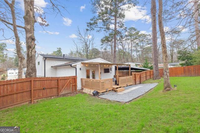 2002 Kenwood Place SE, Smyrna, GA 30082