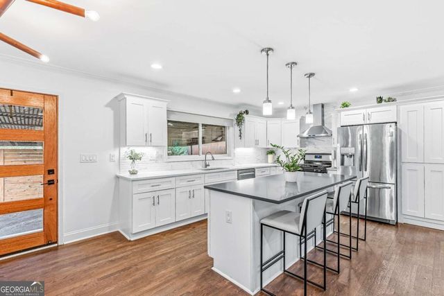 2002 Kenwood Place SE, Smyrna, GA 30082