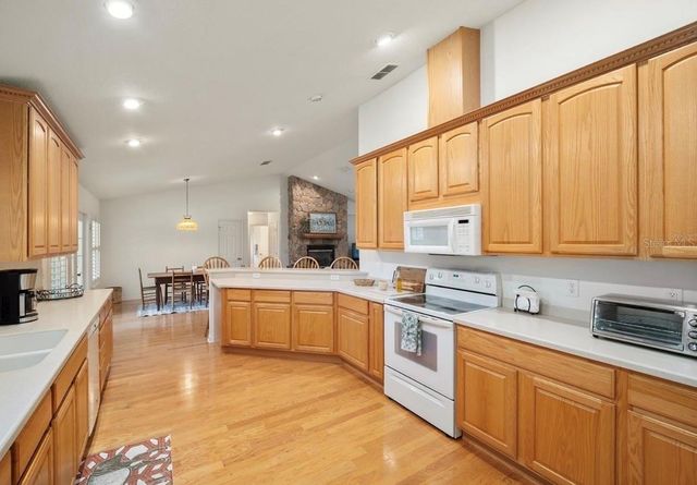 7330 NW 137TH AVENUE, Morriston, FL 32668