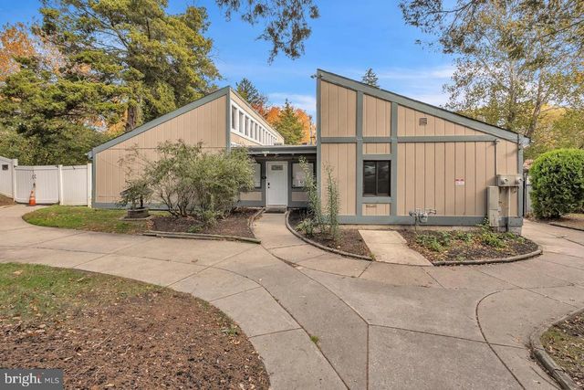 201 TIMBERCREEK, Lindenwold, NJ 08021