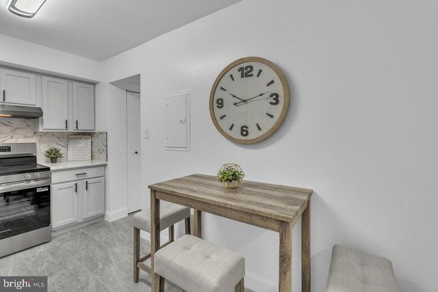 201 TIMBERCREEK, Lindenwold, NJ 08021