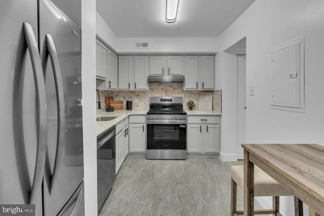 201 TIMBERCREEK, Lindenwold, NJ 08021