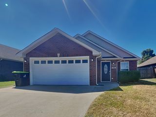 980 Culverson Ct, Clarksville, TN 37040