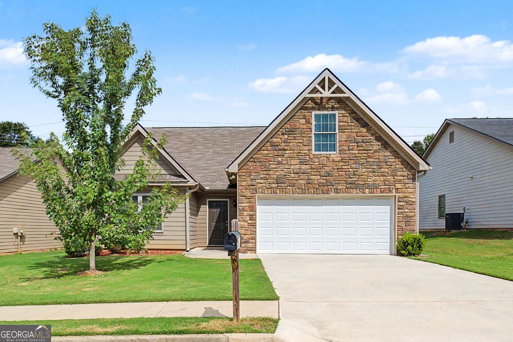 123 W Lexington Avenue, Griffin, GA 30223