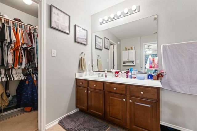 3204 Barksdale DR, Austin, TX 78725