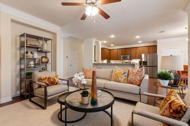 6715 Windrift WAY 20, Austin, TX 78745