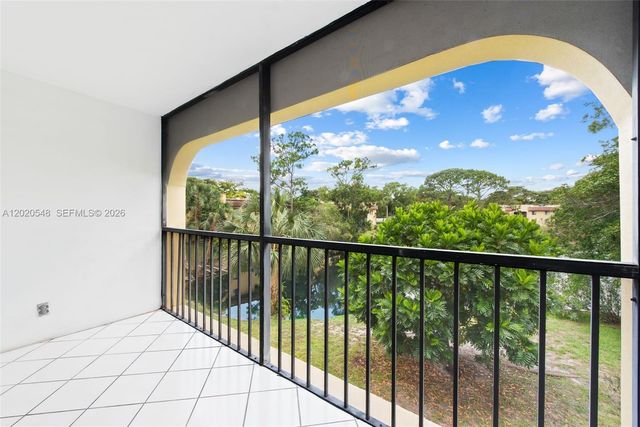918 SW 9th Street Cir 204, Boca Raton, FL 33486