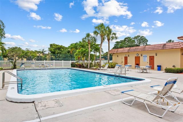 918 SW 9th Street Cir 204, Boca Raton, FL 33486