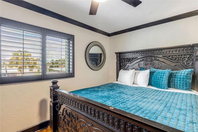 472 N CAUSEWAY, New Smyrna Beach, FL 32169