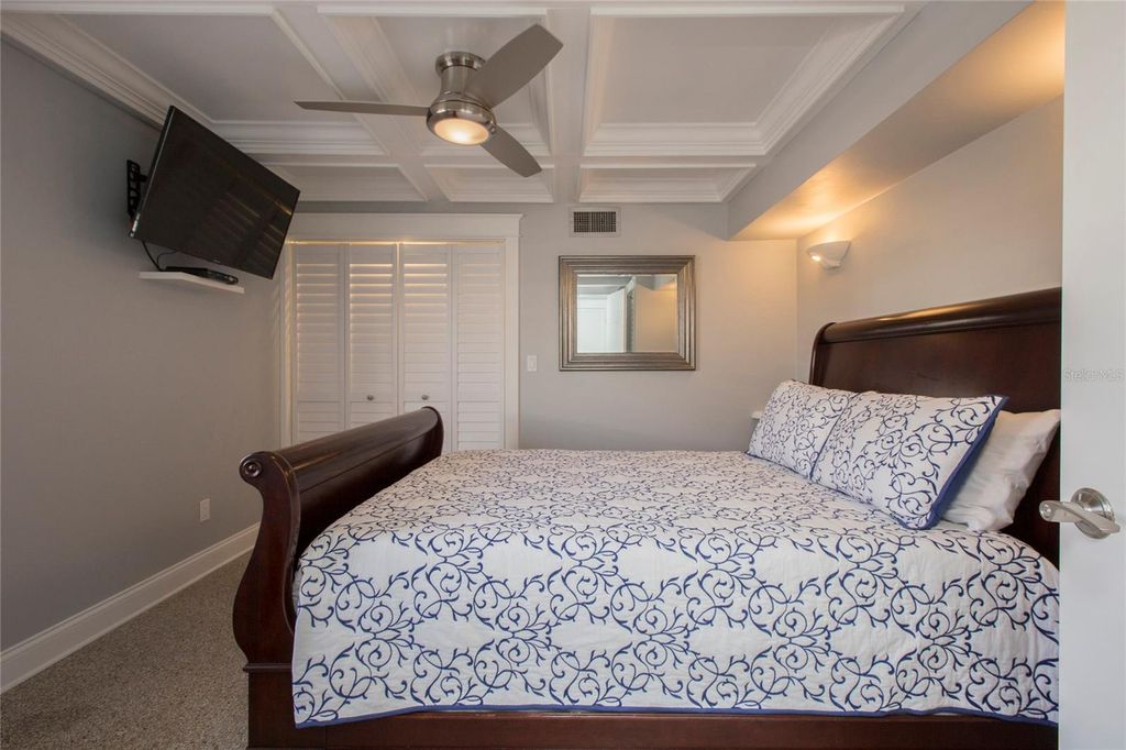 Image 11 of property listing at 472 N CAUSEWAY, New Smyrna Beach, FL 32169