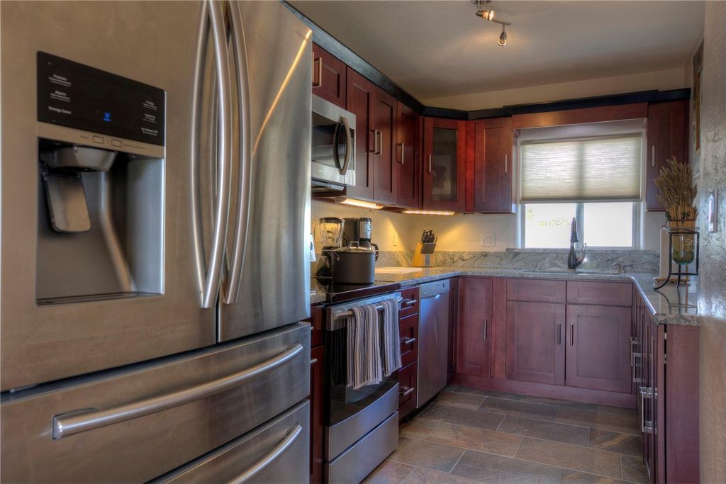 Image 21 of property listing at 472 N CAUSEWAY, New Smyrna Beach, FL 32169