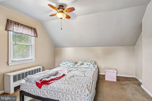 2810 E COUNTY LINE RD, Hatboro, PA 19040