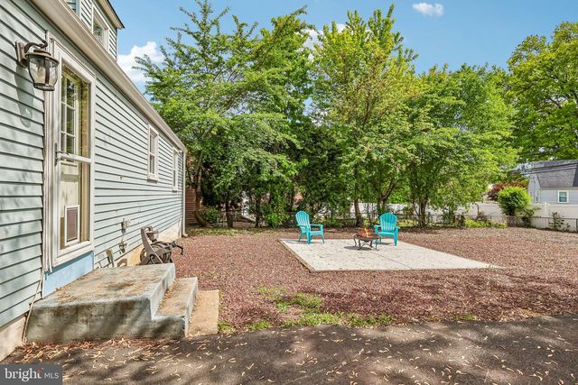 2810 E COUNTY LINE RD, Hatboro, PA 19040