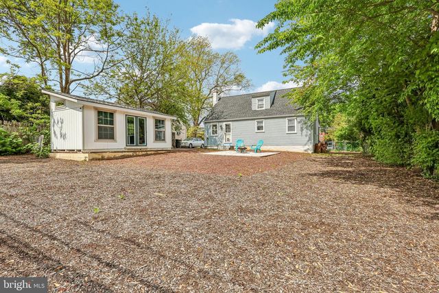 2810 E COUNTY LINE RD, Hatboro, PA 19040