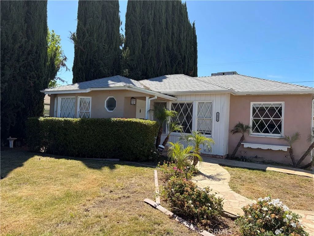 16828 Margate Street, Encino, CA 91436
