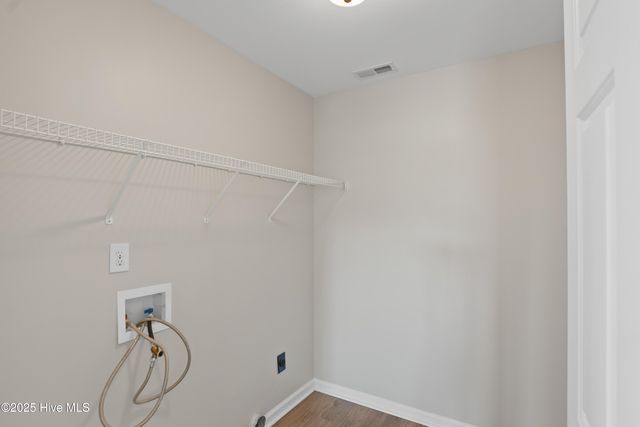 106 Woods Run Circle, Richlands, NC 28574