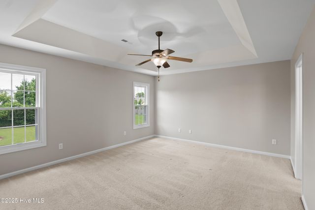 106 Woods Run Circle, Richlands, NC 28574