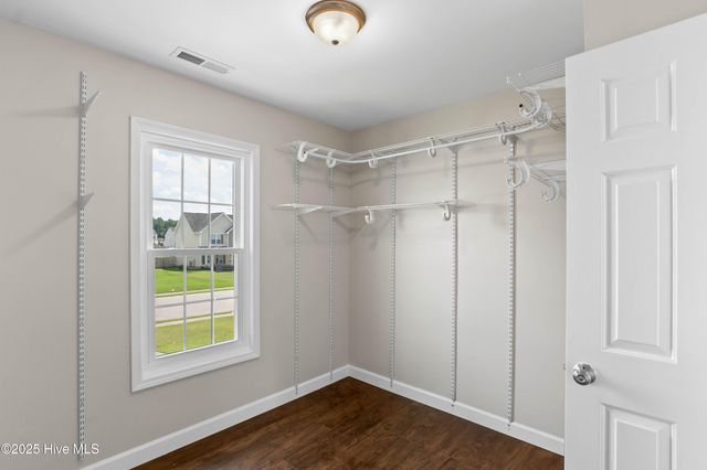 106 Woods Run Circle, Richlands, NC 28574