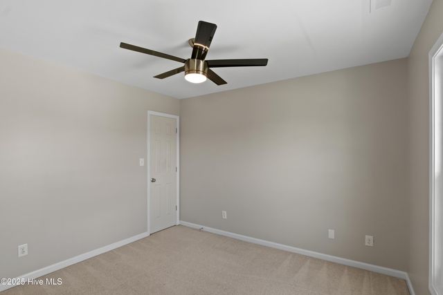 106 Woods Run Circle, Richlands, NC 28574