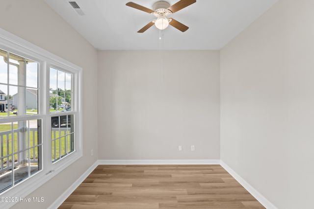 106 Woods Run Circle, Richlands, NC 28574