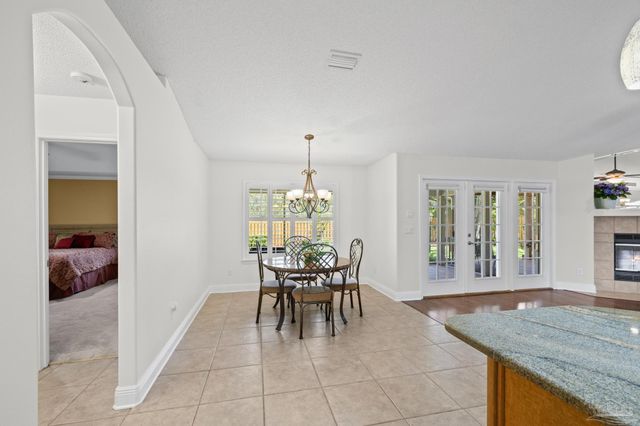 1648 Woodlawn Way, Gulf Breeze, FL 32563