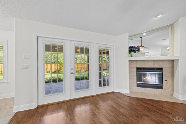 1648 Woodlawn Way, Gulf Breeze, FL 32563