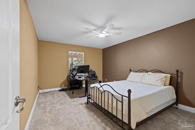 1648 Woodlawn Way, Gulf Breeze, FL 32563