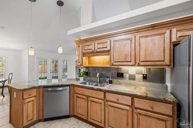 1648 Woodlawn Way, Gulf Breeze, FL 32563