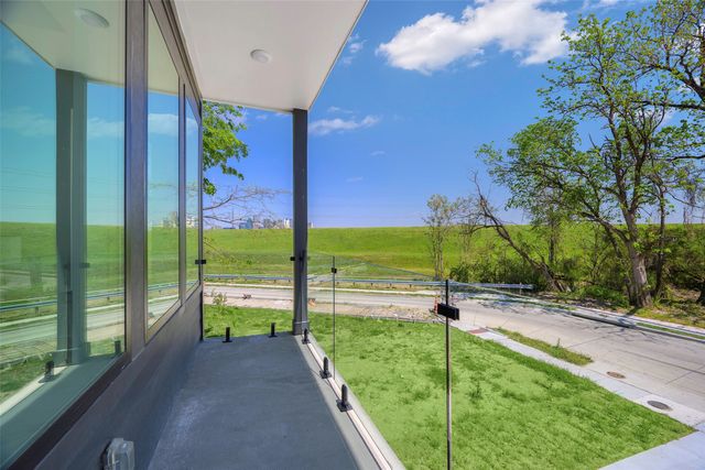 459 Hart Street, Dallas, TX 75203