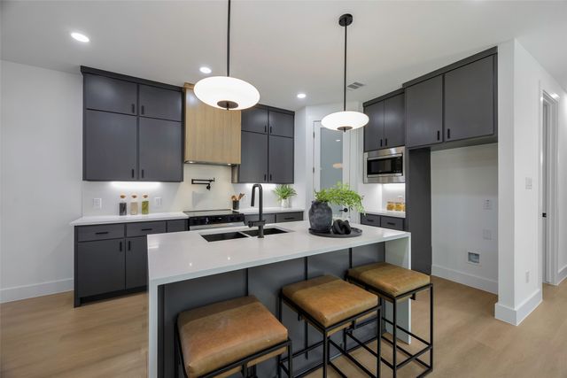 459 Hart Street, Dallas, TX 75203