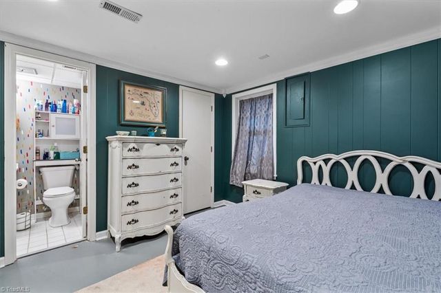 4709 Horseshoe Lane, Greensboro, NC 27410