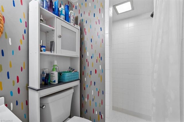 4709 Horseshoe Lane, Greensboro, NC 27410