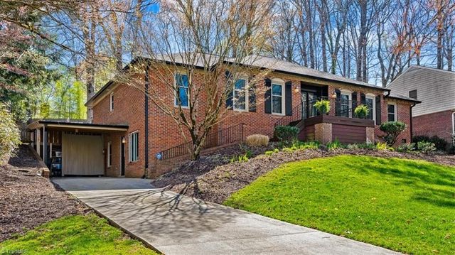 4709 Horseshoe Lane, Greensboro, NC 27410