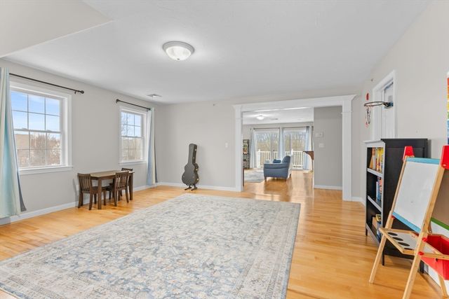 717 Hampton Way 717, Abington, MA 02351