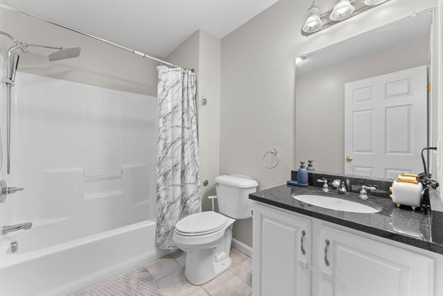 717 Hampton Way 717, Abington, MA 02351