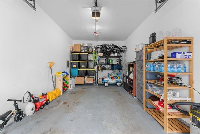 717 Hampton Way 717, Abington, MA 02351