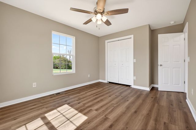 1621 Mike Muncey Rd, Mcminnville, TN 37110