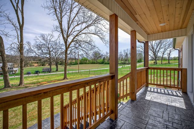 1621 Mike Muncey Rd, Mcminnville, TN 37110