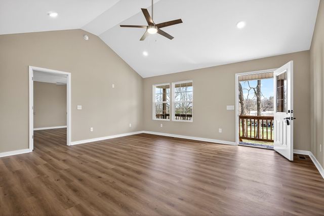 1621 Mike Muncey Rd, Mcminnville, TN 37110