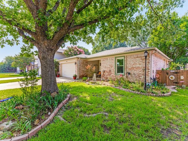 4909 Prairie Creek Trail, Fort Worth, TX 76179