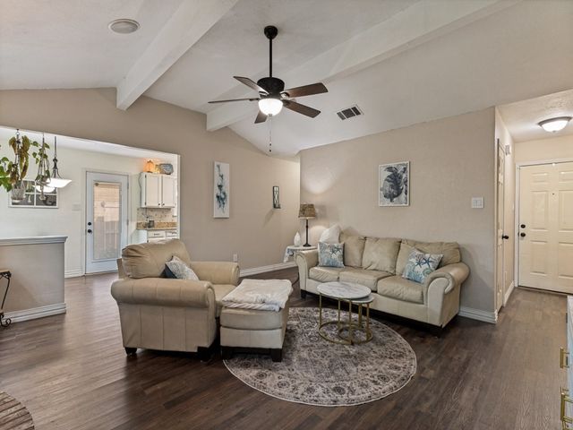 4909 Prairie Creek Trail, Fort Worth, TX 76179