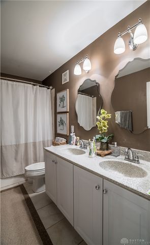 1200 Sweet Audrey Court, Dayton, OH 45458