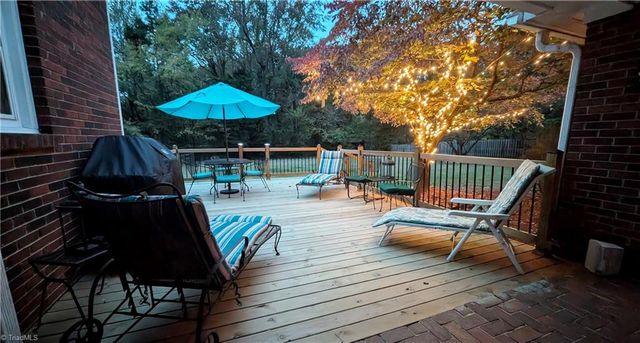 222 Shallowbrook Drive, Advance, NC 27006