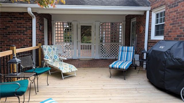 222 Shallowbrook Drive, Advance, NC 27006