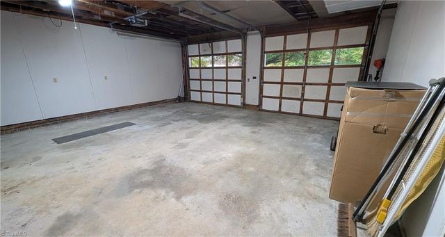 222 Shallowbrook Drive, Advance, NC 27006