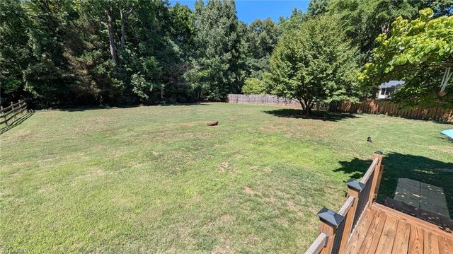 222 Shallowbrook Drive, Advance, NC 27006